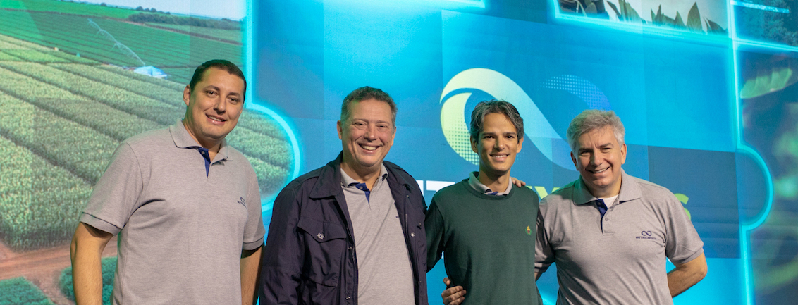 Robson Mauri, diretor de portfólio e serviços da ICL; André Pessôa, Agroconsult; Ithamar Prada, vice-presidente de marketing e inovação da ICL; e Gustavo Vasques, CEO da ICL na América do Sul - Foto:&nbsp;Beto Oliveira, divulgação