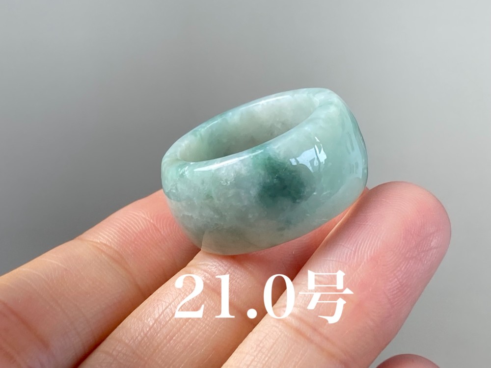 ARG23-64 白底飃藍緑花 21.0号 ミャンマー産 天然 本翡翠 広幅 リング くりぬき 指輪 硬玉 板指