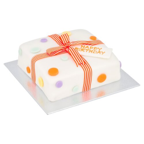 Dunnes Stores Celebration Cakes Soft Iced Golden Sponge 780g