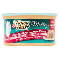 Fancy Feast Medleys Wild Alaskan Salmon Recipe with Garden Veggies Gourmet Cat Food, 3 Ounce