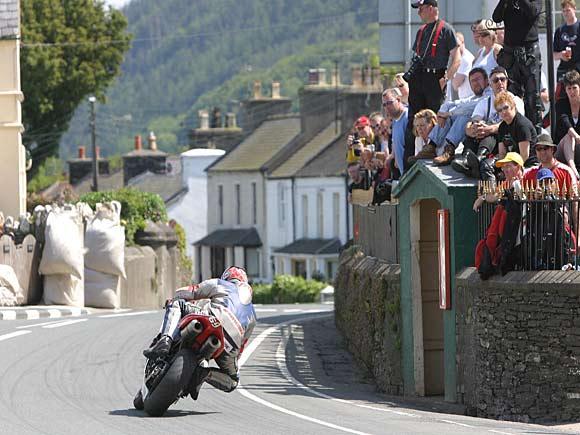 Isle Of Man TT, a corrida de motos mais perigosa do mundo