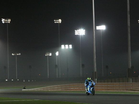 Mundial de MotoGP - a indumentária dos pilotos quando chove - de