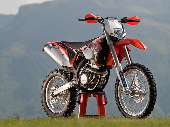 PRIMEIRA VEZ Testando um KTM 350 de Trilha VEJA só essa moto de trilha.. 