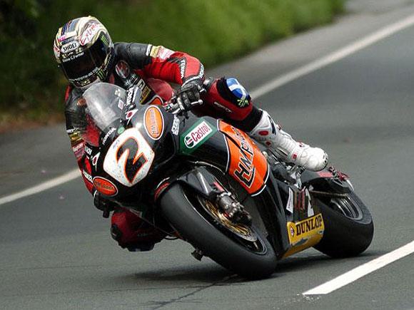 A mais perigosa corrida de motos do mundo:Isle Of Man TT=(video