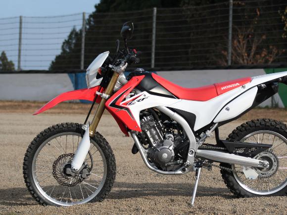 Luc Motos Sul - A CRF 250F oferece performance e diversão