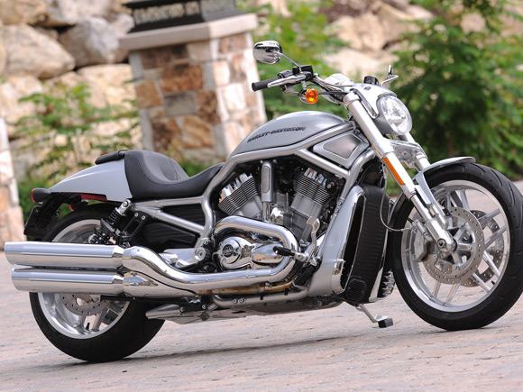 10 YEARS AFTER THE REVOLUTION, V-ROD® POWERS ONWARD 