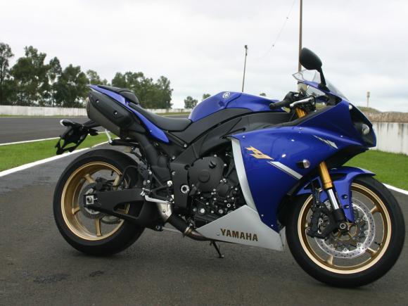 Chega às concessionárias a nova Yamaha YZF-R1