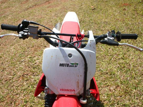 CRF 150F: Uma opção divertida para iniciantes no off road - moto.com.br