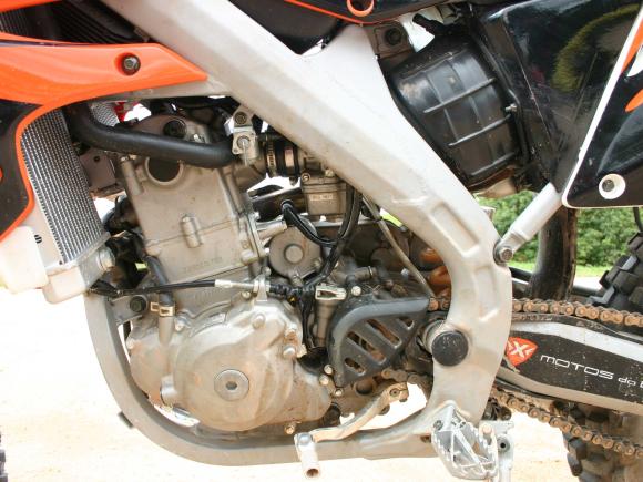 Testamos a XM 250 R, modelo off road da X-Motos - moto.com.br