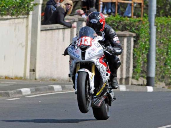 TT Isle Of Man: Edição 2013 entra para a história do Brasil - moto.com.br