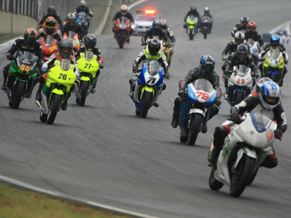 Moto 1000 GP – Pilotos de cinco países no pódio em Interlagos