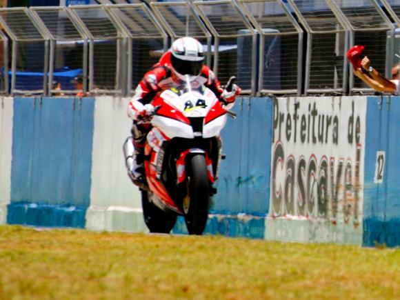 Moto 1000 GP: Perluigi vence a GP 1000 em Interlagos - Motonline