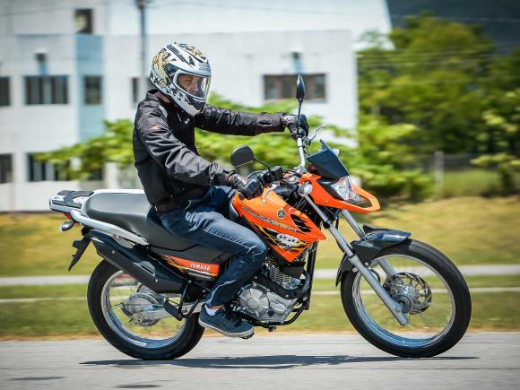 Teste: Yamaha Crosser 150 oferece uma mistura boa