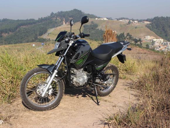 Teste: Yamaha XTZ 150 Crosser, parceira de ralação