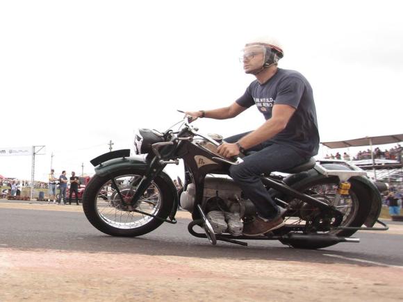 CORRIDA DE MOTOS ANTIGAS EM BARRA BONITA (SP) UM SHOW DO EVENTO!! 