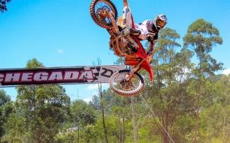 Brasileiros disputam competio de Supercross nos EUA