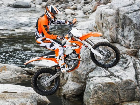 PRIMEIRA VEZ Testando um KTM 350 de Trilha VEJA só essa moto de trilha.. 