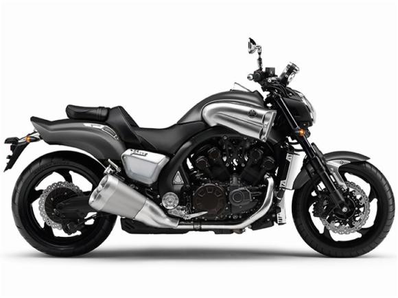 Teste Yamaha V MAX 1700, moto do filme Motoqueiro Fantasma