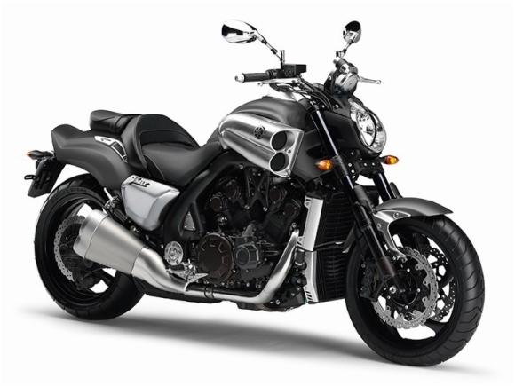 Teste Yamaha V MAX 1700, moto do filme Motoqueiro Fantasma