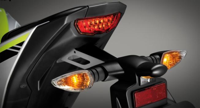 Yamaha lança M Slaz como novidade na Tailândia moto com br