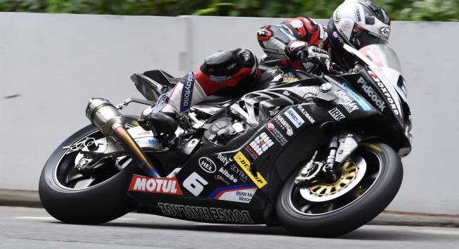 Michael Rutter vence o TT Zero na Ilha de Man com novo recorde - Esportes -  Andar de Moto Brasil