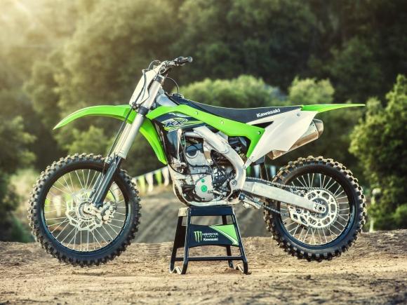 KLX 140G, uma moto para se divertir nas trilhas e nas pistas – BRMX