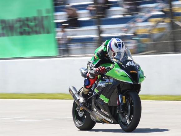 Autódromo de Londrina recebe sétima etapa do Superbike Brasil