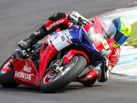 Honda CBR, Track Day Moto School realizado entre as corrida…