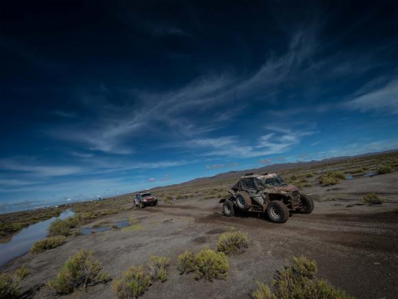 Leandro Torres e Lorival Roldan no Polaris RZR XP 1000