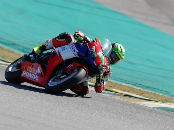 Eric Granado fatura pole do Superbike Brasil em Interlagos