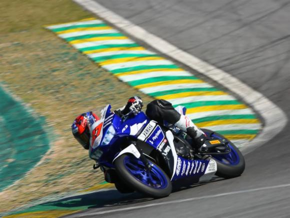 Eric Granado fatura pole do Superbike Brasil em Interlagos