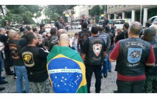 Motociclistas do Rio de Janeiro protestam por mais segurana