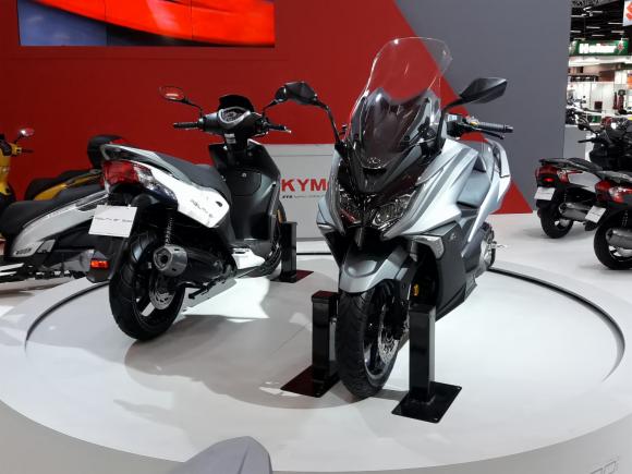 Kymco Agility 200i e AK 550