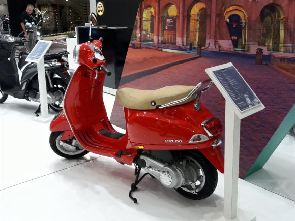 Vespa e Piaggio com novidades no seu estande no Salo Duas Rodas