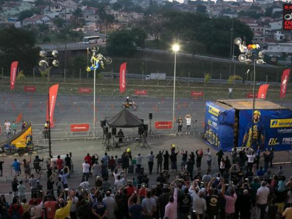 Show de FMX com Fred Kyrillos no Salo Duas Rodas 2017