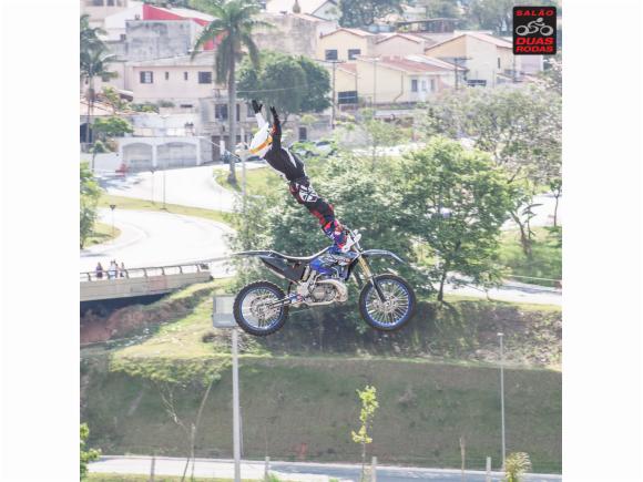 Show de FMX com Fred Kyrillos no Salo Duas Rodas 2017