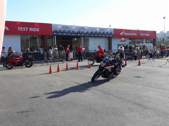 Test ride com motos Honda no Salo Duas Rodas