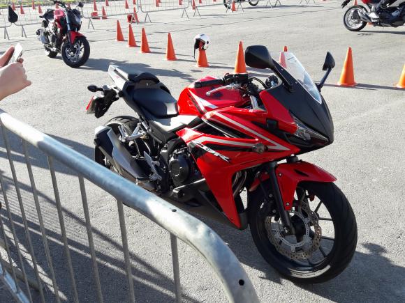 Test ride com motos Honda no Salo Duas Rodas