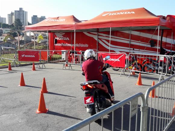 Test ride com motos Honda no Salo Duas Rodas