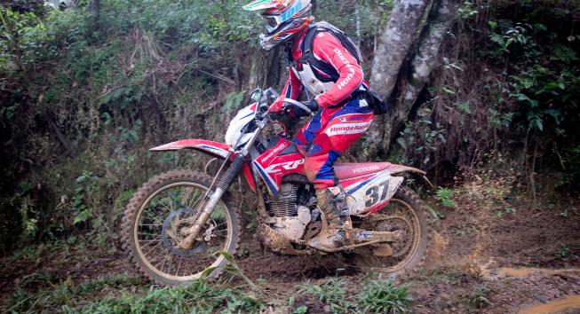 Dário Júlio lidera Brasileiro de Enduro de Regularidade com 100%