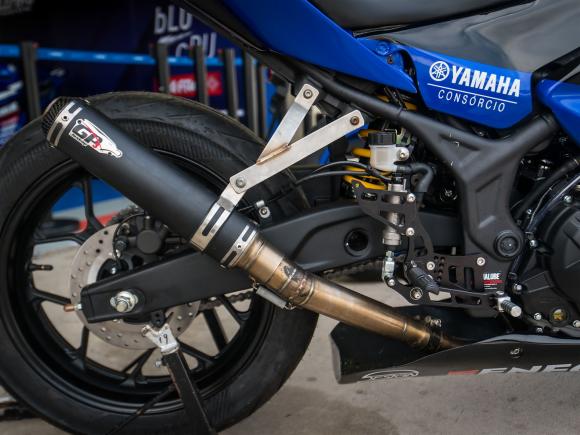 Com poucas mudanças, Yamaha R3 vai para a pista - moto.com.br