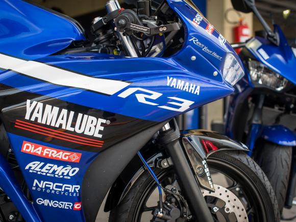 Com poucas mudanças, Yamaha R3 vai para a pista - moto.com.br