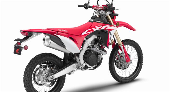 Nova Honda CRF 450L é moto de trilha para rodar na rua