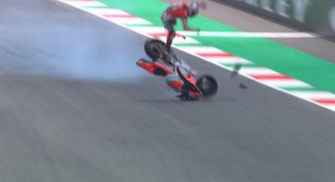 MotoGP: Michele Pirro sofre forte acidente em Mugello