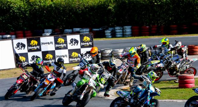 Adrenalina marca 3ª etapa do Brasileiro de Supermoto