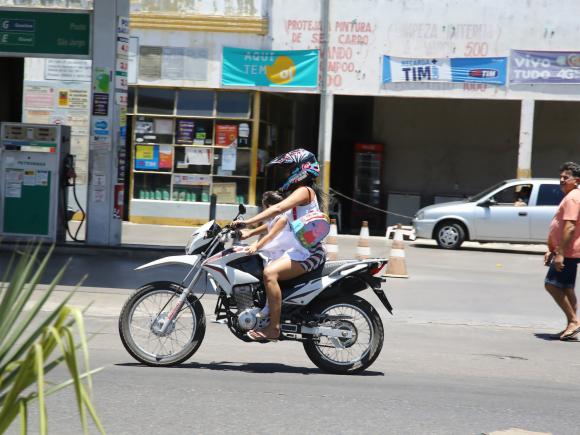 Regras e dicas importantes para transportar crianças em motos » Grupo  Berimbau