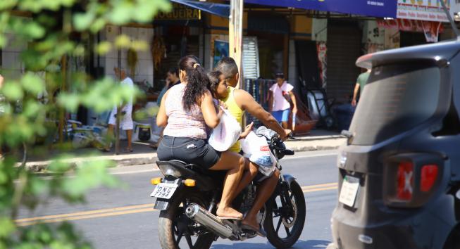 Regras e dicas importantes para transportar crianças em motos » Grupo  Berimbau