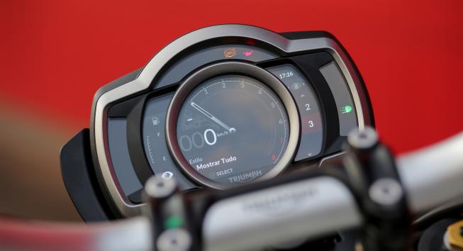 Triumph mostra desenho de sua nova aventureira - moto.com.br