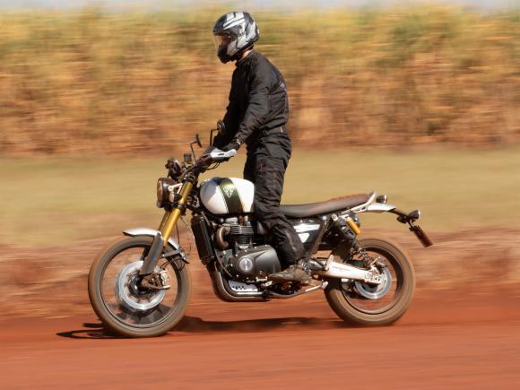 Triumph mostra desenho de sua nova aventureira - moto.com.br