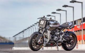 Roland Sands Design usa Ducati 1199 Superleggera e cria a 'The Super'